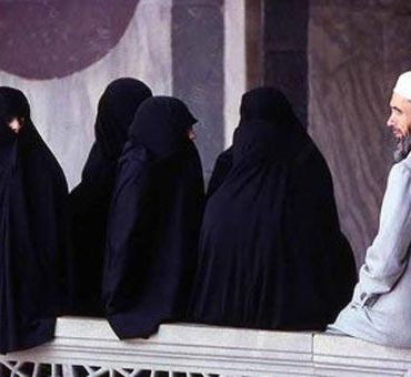 soru-islamiyet-evlilik-dort-evlilik-meselesi-ve-hukum7e97945a98394fb2c79d